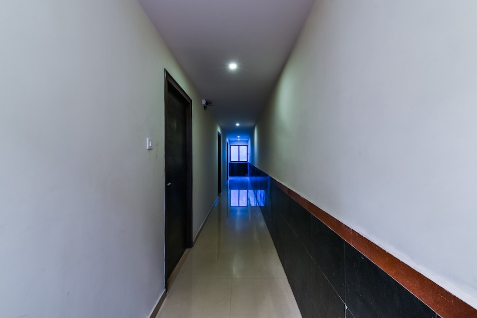 OYO 12681 Blue Moon Inn, Transit Vizag-II, Visakhapatnam