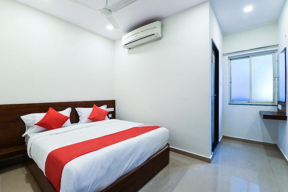 OYO 12681 Blue Moon Inn, Transit Vizag-II, Visakhapatnam