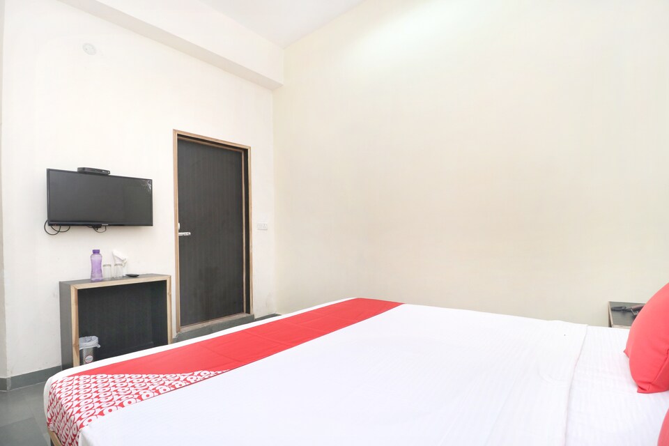 OYO 12683 The Amsons, GT Road Ludhiana, Ludhiana