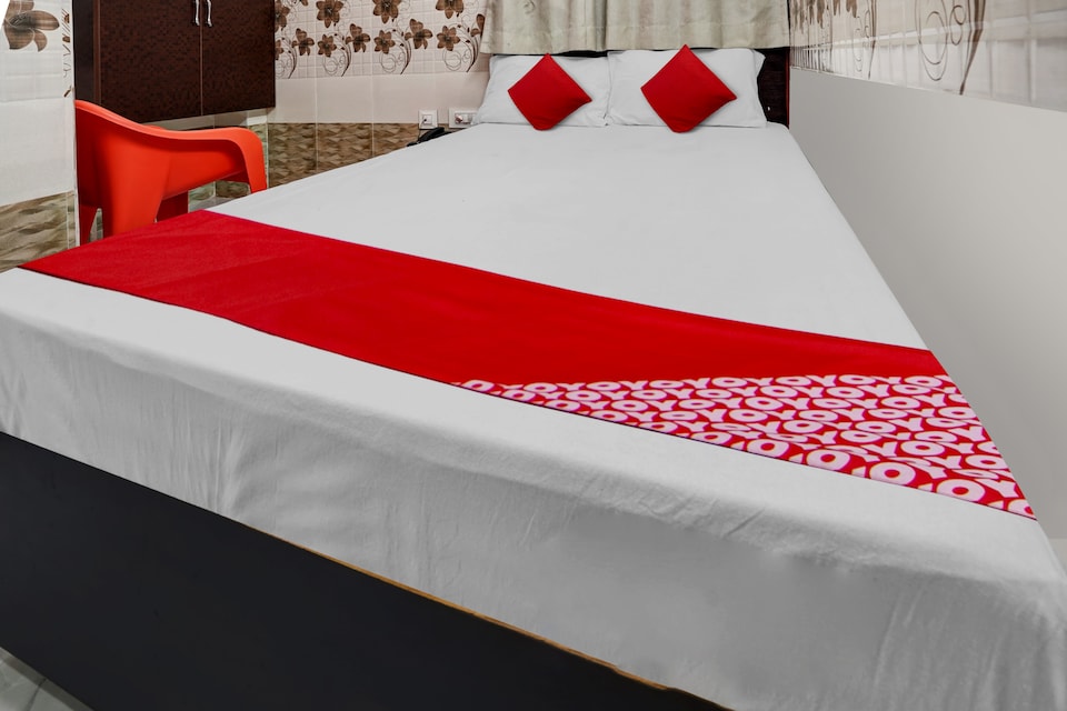 Hotel O Sri Mahalakshmi Lodge, Governorpet Vijayawada, Vijayawada