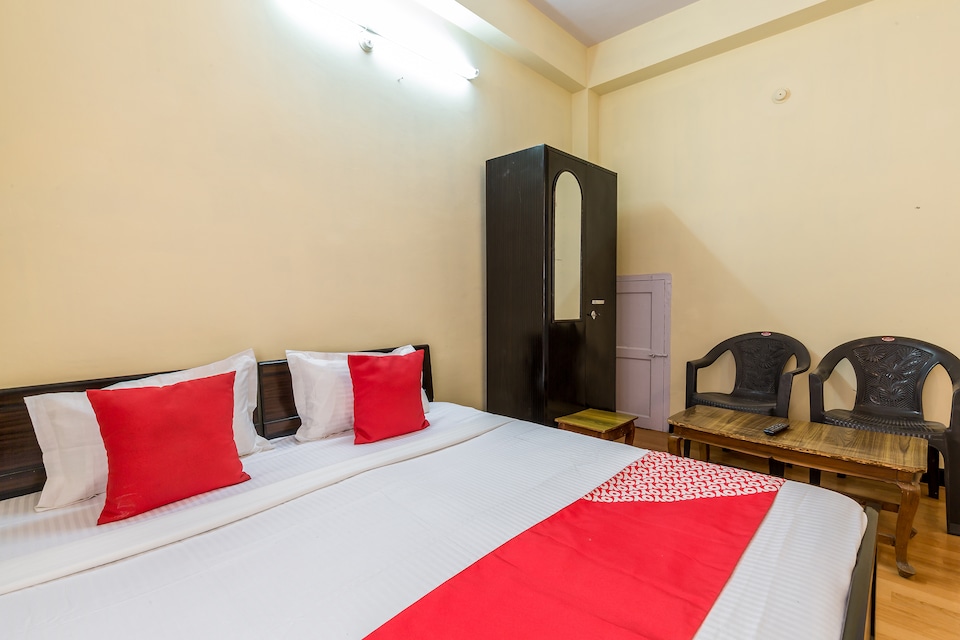 OYO Home 12685 Hill View 2BHK, Shoghi Shimla, Shimla