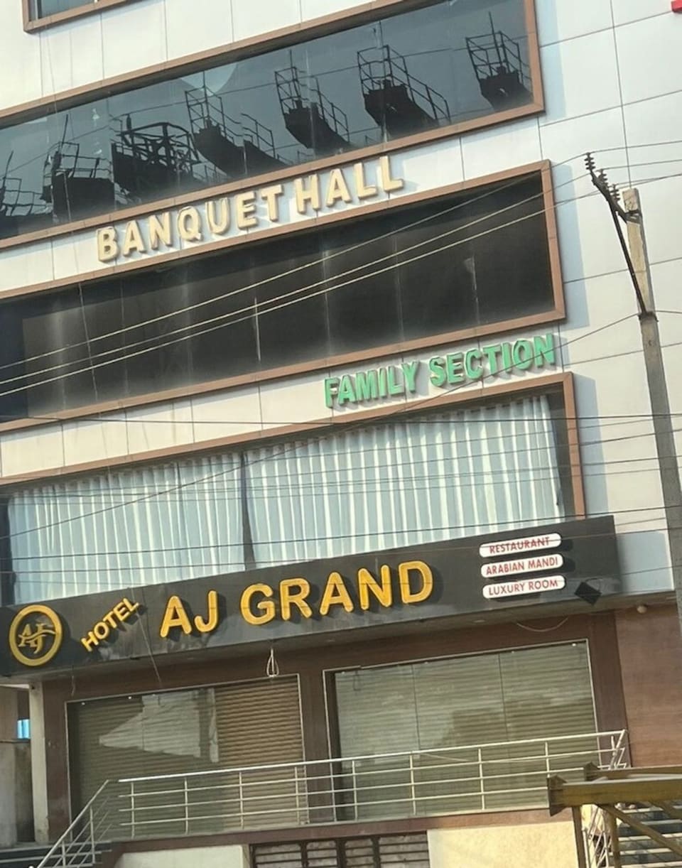 Collection O 806425 Aj Grand, LB Nagar-Uppal, Hyderabad