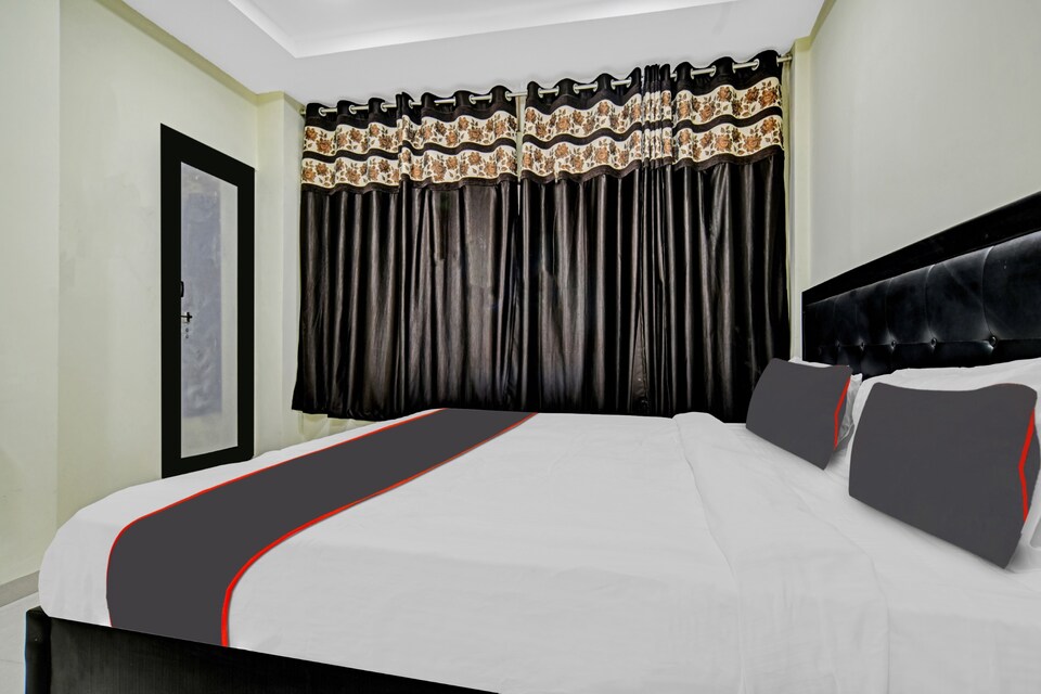 Collection O Hotel Royal Inn, Vijay Nagar Indore, Indore