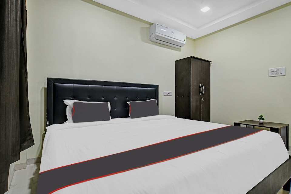 Collection O Hotel Royal Inn, Vijay Nagar Indore, Indore