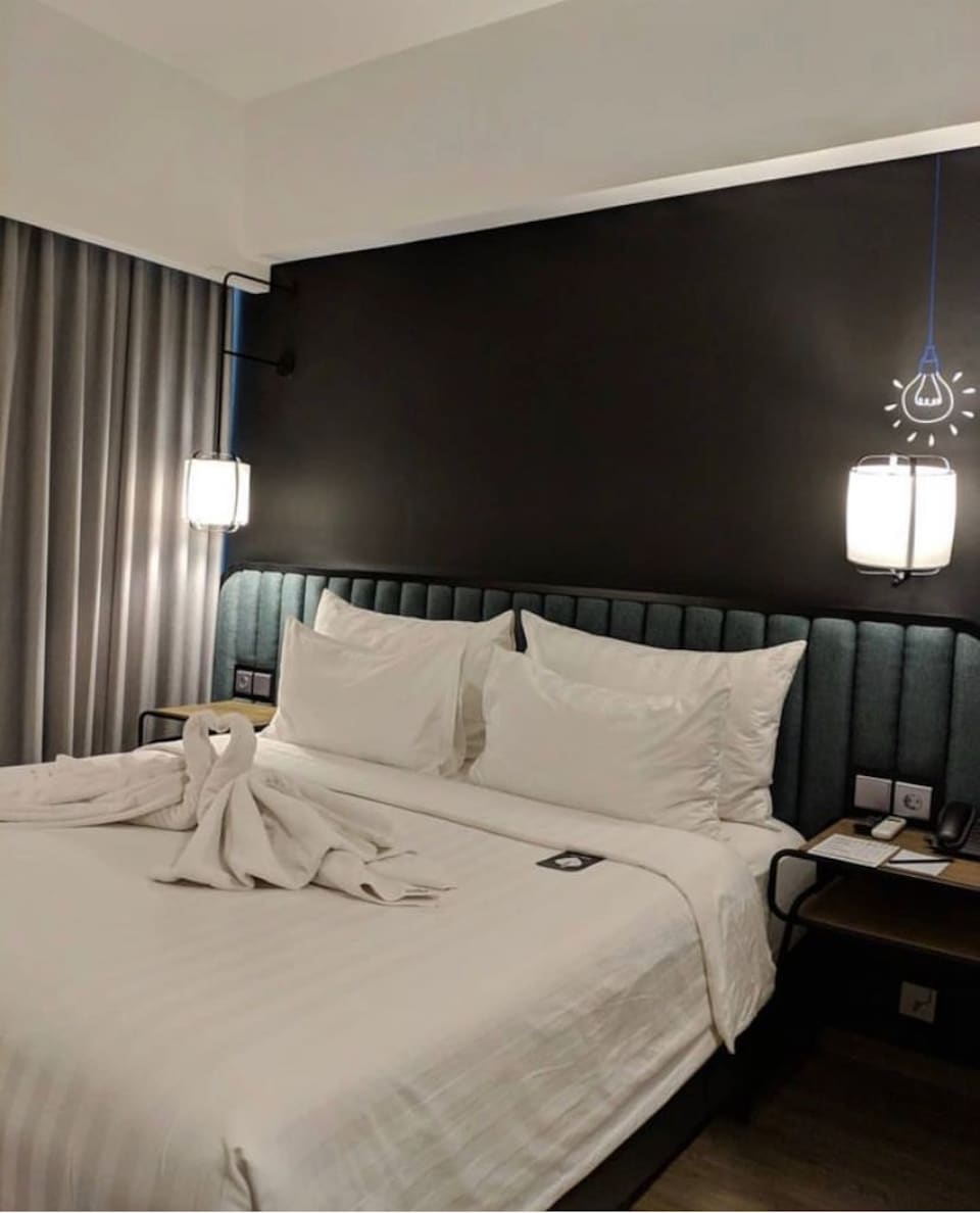 OYO Friend Zone Hotel And Restaurant, Shujalpur, Shujalpur