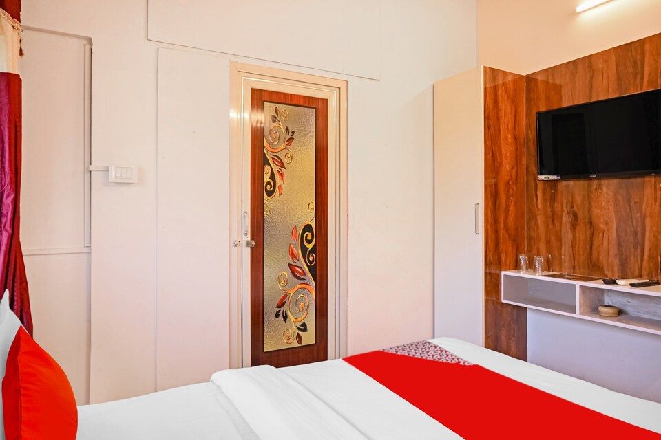 Flagship Sonar Bangla Inn Near Acropolis Mall, Ruby Hospital Kolkata, Kolkata