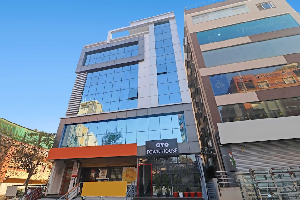 Super Townhouse Rcc Pride, Kukatpally, Hyderabad