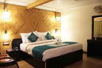 OYO Hotel Mountain Club