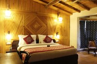 OYO Hotel Mountain Club