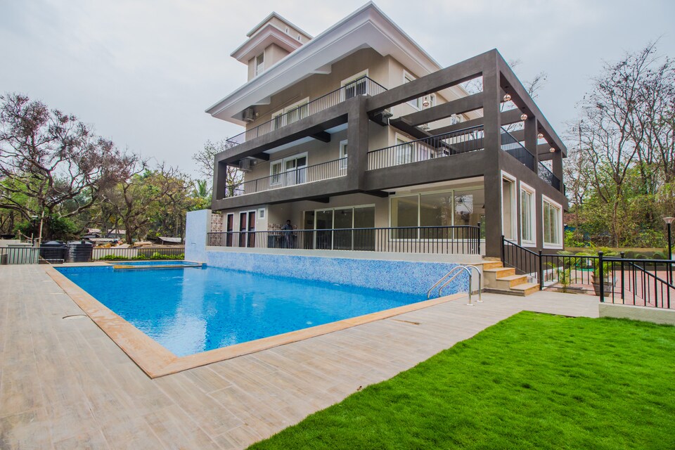 OYO Home 12702 Pool View 2BHK, Anjuna Vagator Goa, Goa