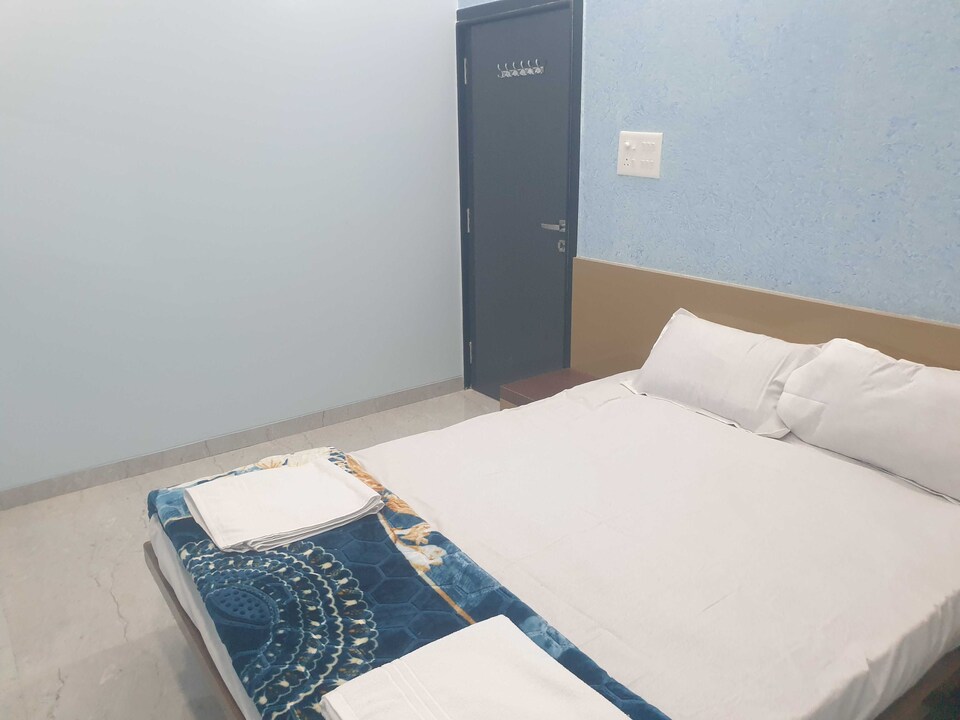 POP HOME 80660A Hotel Taj Bi Plaza, Aurangabad, Aurangabad