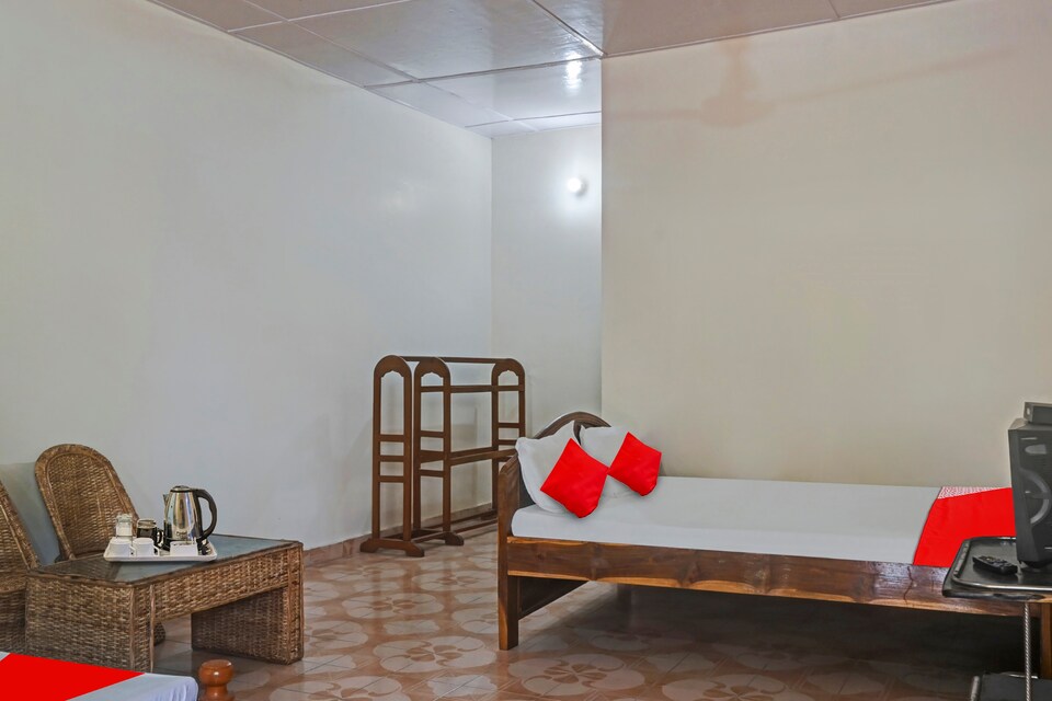 OYO Flagship Jbs Eco Stay Hotel & Resort, Kaziranga, Kaziranga