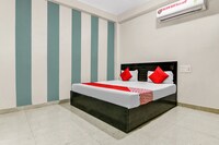 Hotel O Moon Paradise Inn