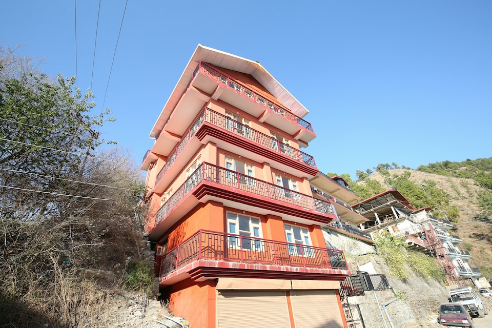 OYO Home 12718 Scenic Apartment, Bharari, Shimla