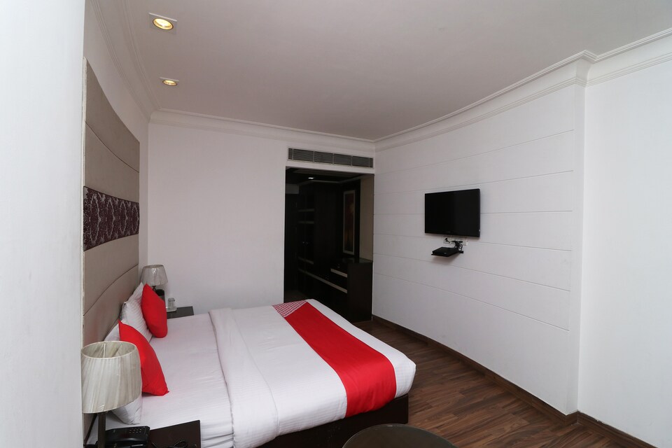 OYO 1600 Hotel Orchid, Faridabad, Faridabad