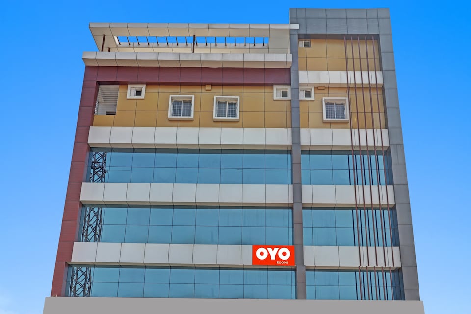 HOTEL O SAI LEELA RESIDENCY, Karimnagar, Karimnagar
