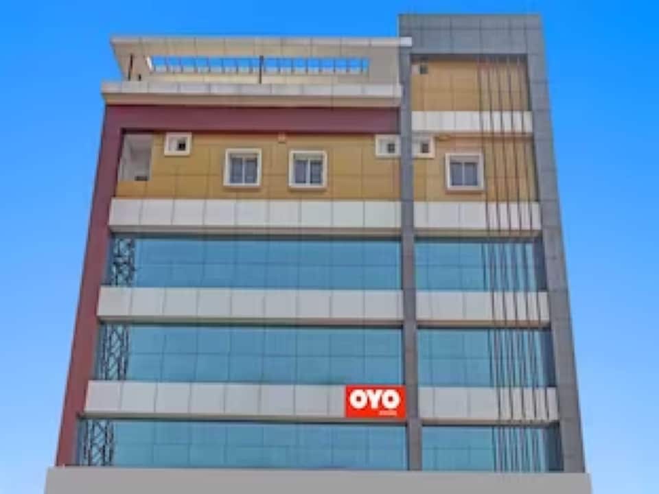 Super Hotel O SAI LEELA RESIDENCY , Karimnagar, Karimnagar