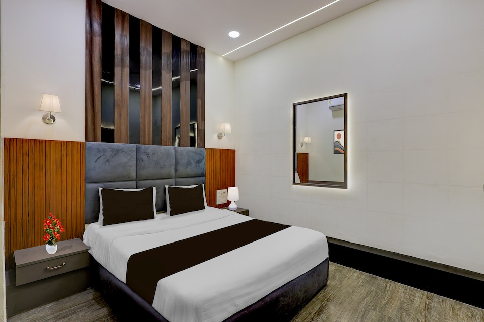 Hotel O The Superior, Airport Surat, Surat