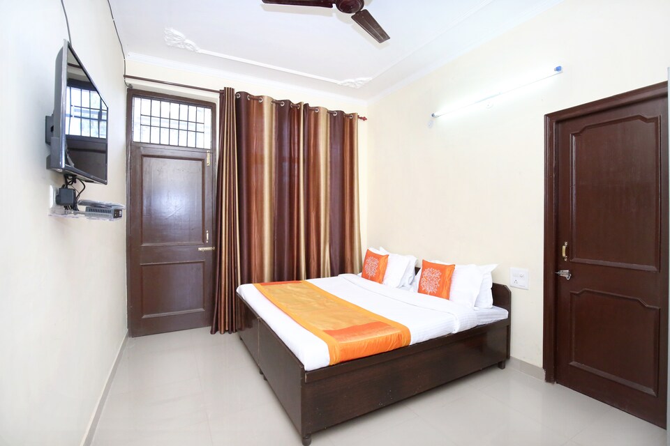 OYO Home 12734 Valley View Studio, Kasauli, Kasauli