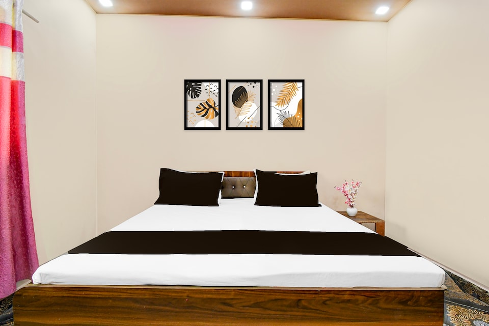 Hotel O Rajaram Singh Blessing Garden And Hotel, Jhusi, Prayagraj