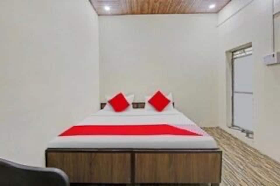 HOTEL O J.T RED STAR, Bulandshahr, Bulandshahr