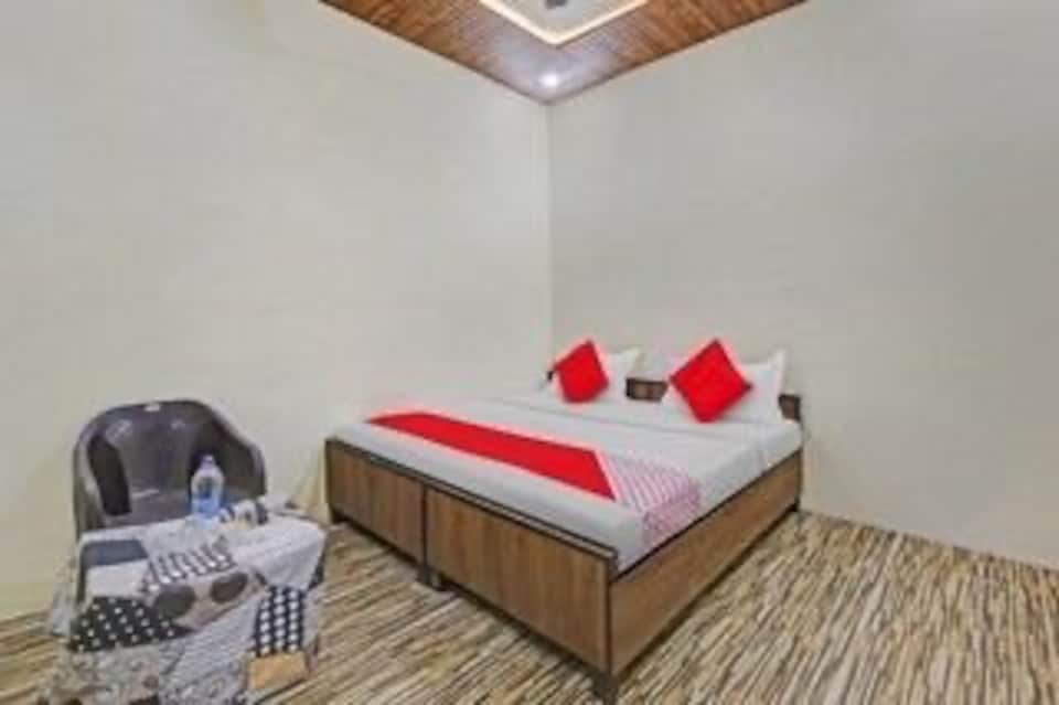 HOTEL O J.T RED STAR, Bulandshahr, Bulandshahr