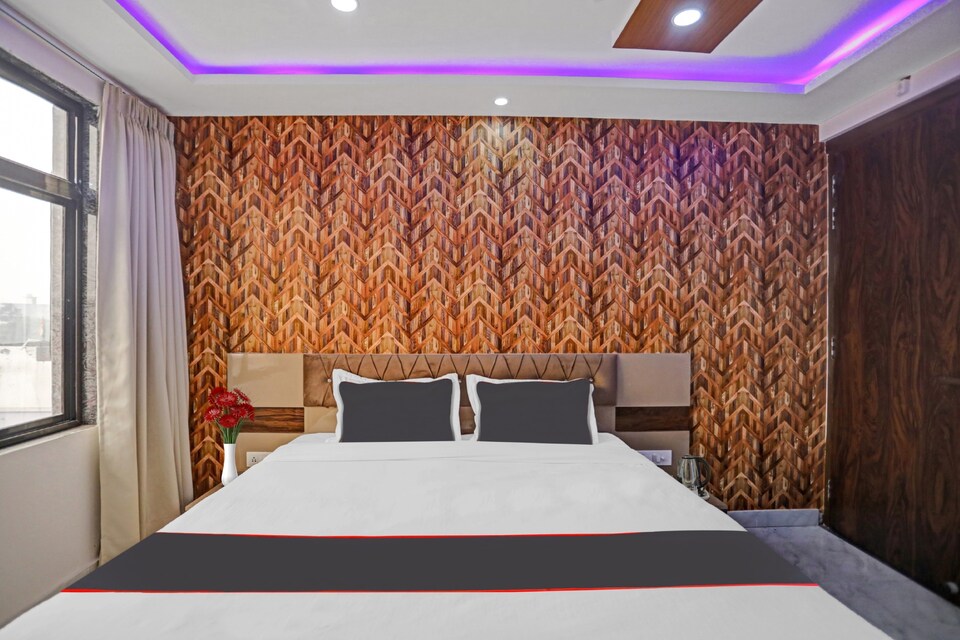 Live on LCK2358, Gomti Nagar Lucknow, Lucknow