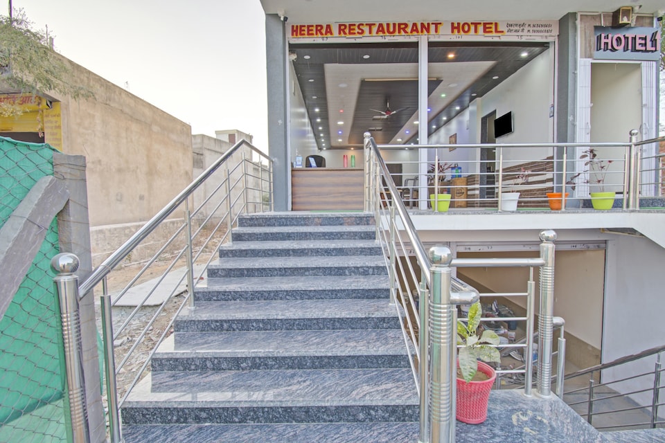 Hotel O RJ 14 RADHIKA HOTEL AND RESTAURANT, Vaishali Nagar Jaipur, Jaipur