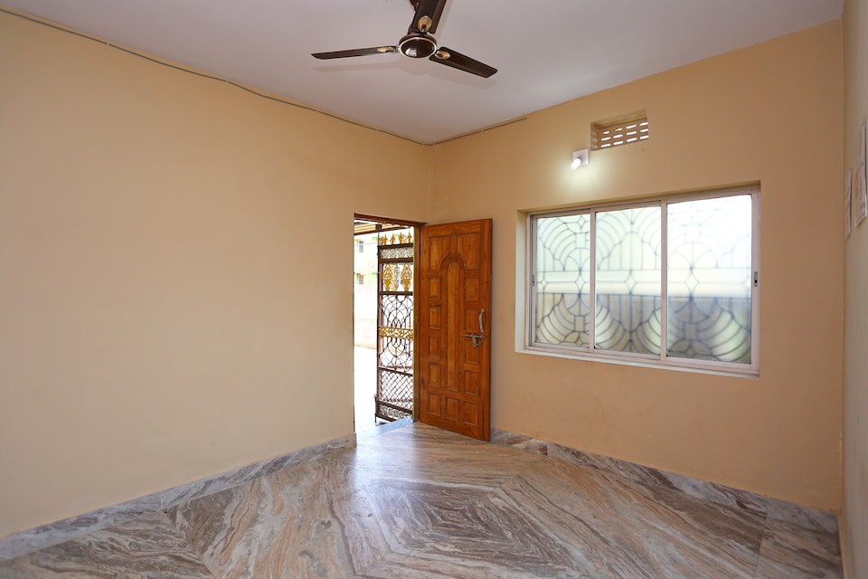 OYO 12756 Elite Stay, Patia Bhubaneswar, Bhubaneswar