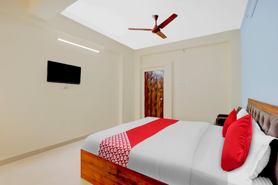 Hotel O Prime Hotel, Navsari, Navsari