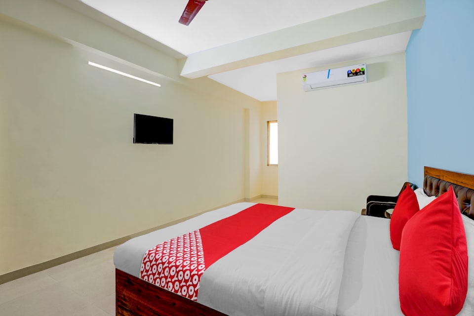 Hotel O Prime Hotel, Navsari, Navsari