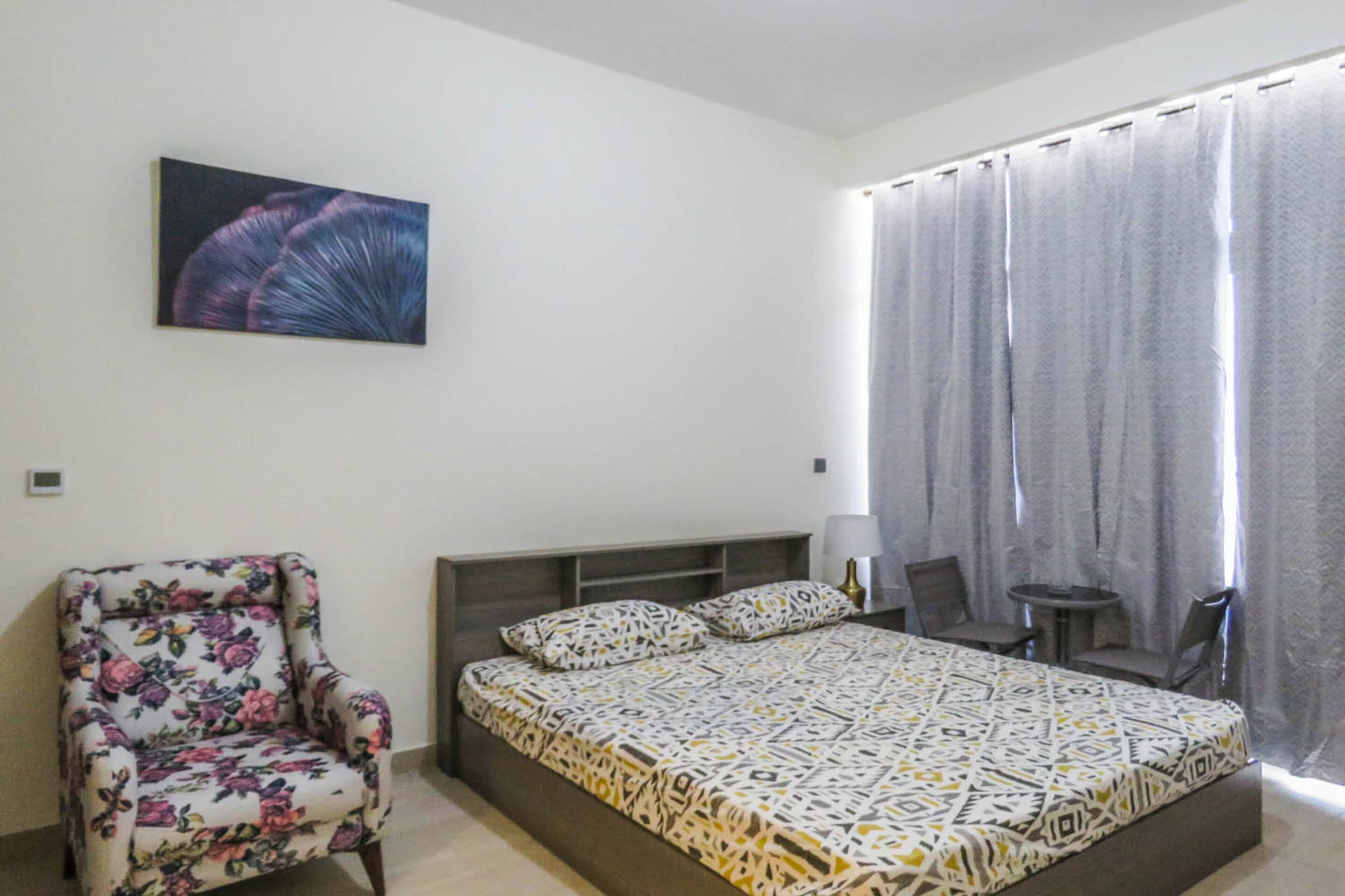 OYO 1021 Home 712 Azizi Riviera Meydan, Business Bay