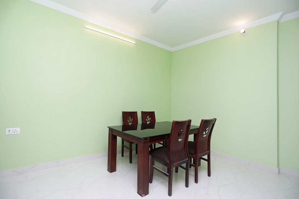 Hotel O Greenview Inn, Indira Nagar Lucknow, Lucknow