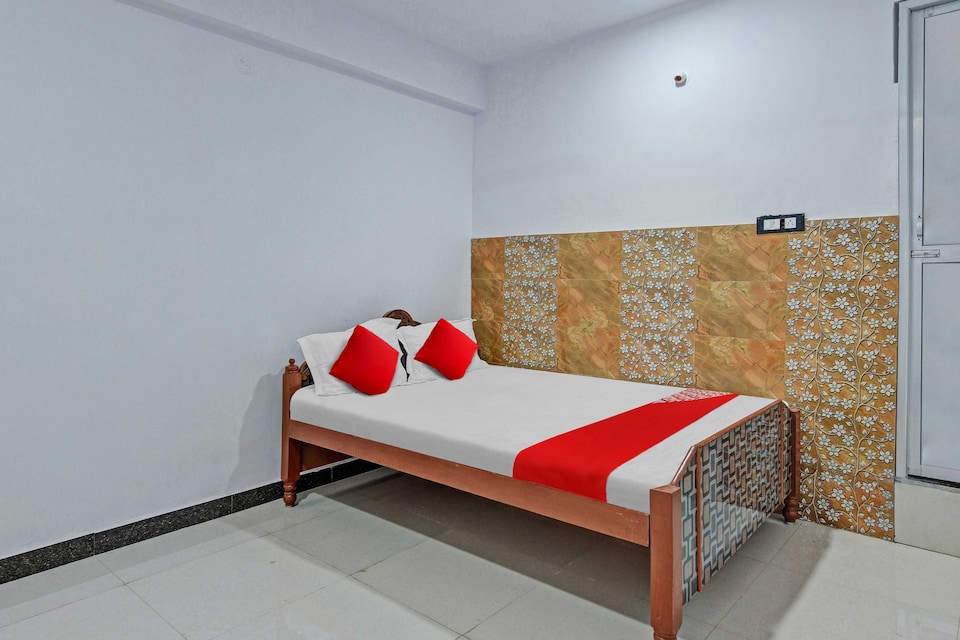 Hotel O Darpan Palace, Piska More, Ranchi