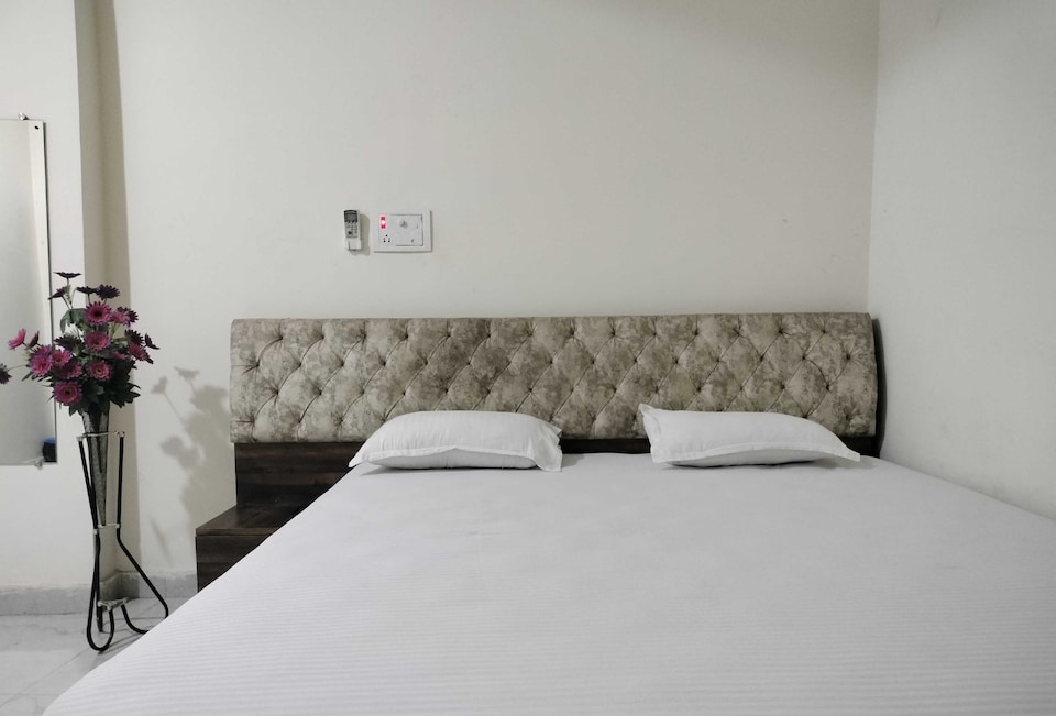 Hotel O Darpan And Marriage Hall, Piska More, Ranchi