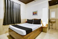 OYO Flagship Kavish Lodging & Boarding