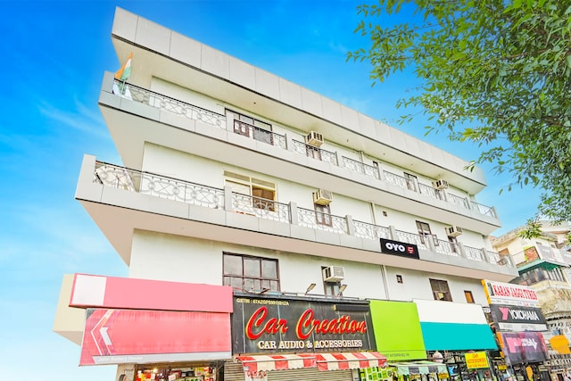 Hotel O Royal Inn