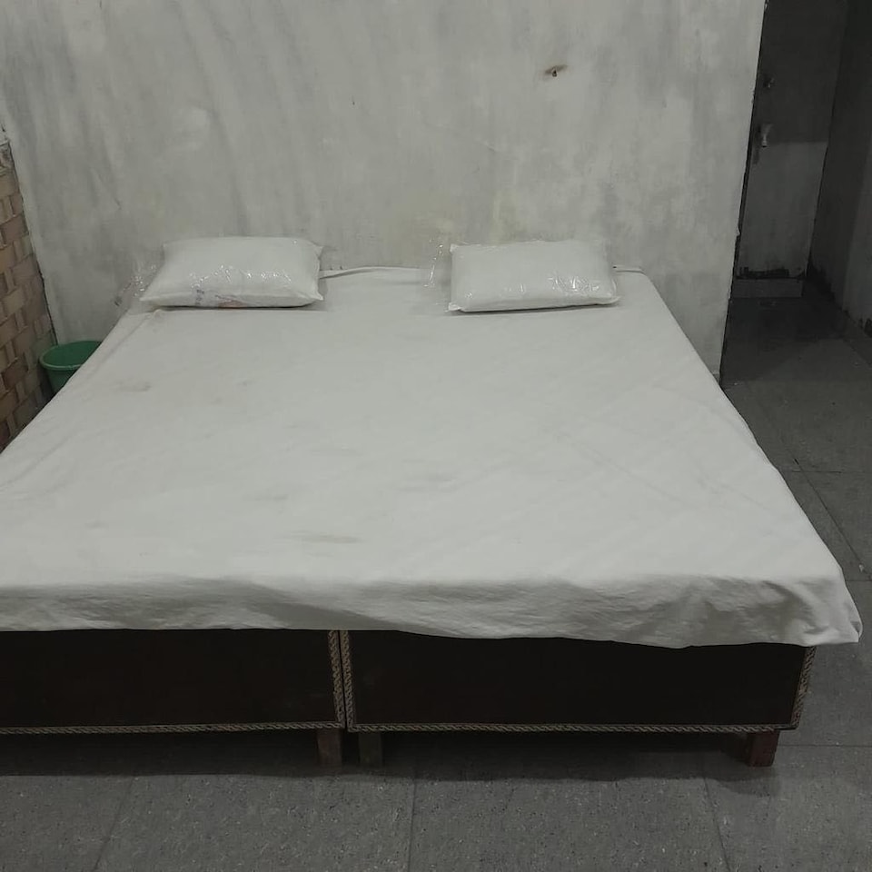 OYO Hotel White Dove, Meerut, Meerut