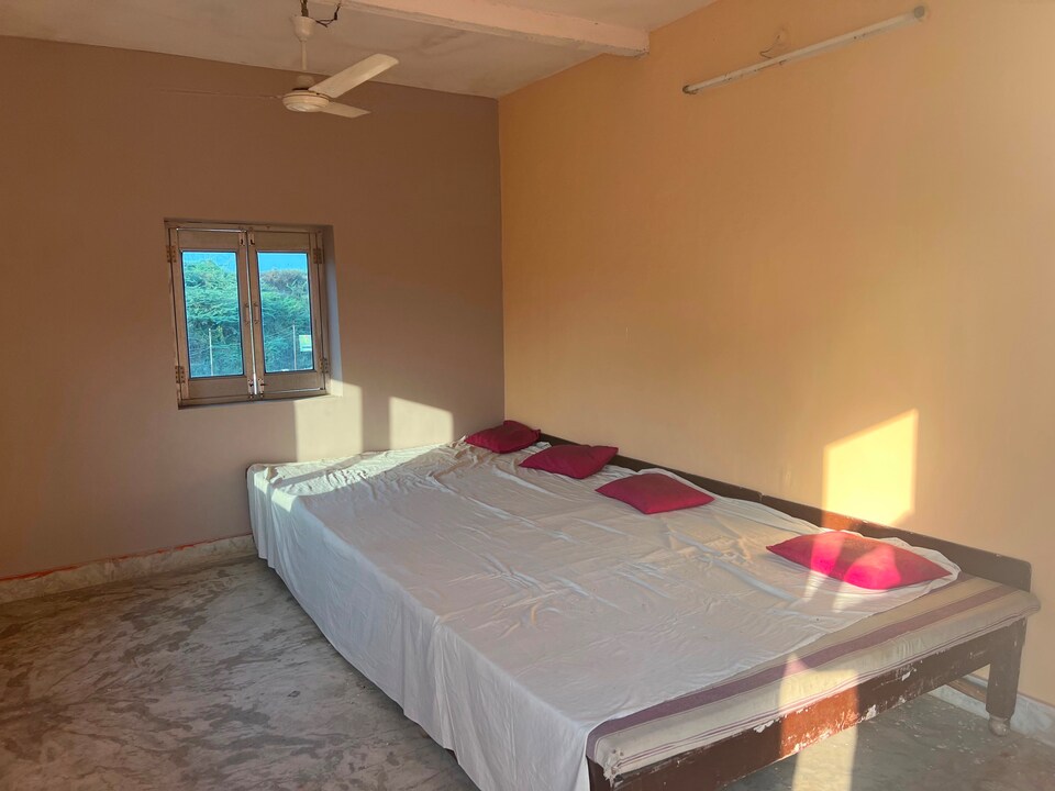 POP 80719K Hotel Girdhar Palace, Allen Landmark City Kota, Kota