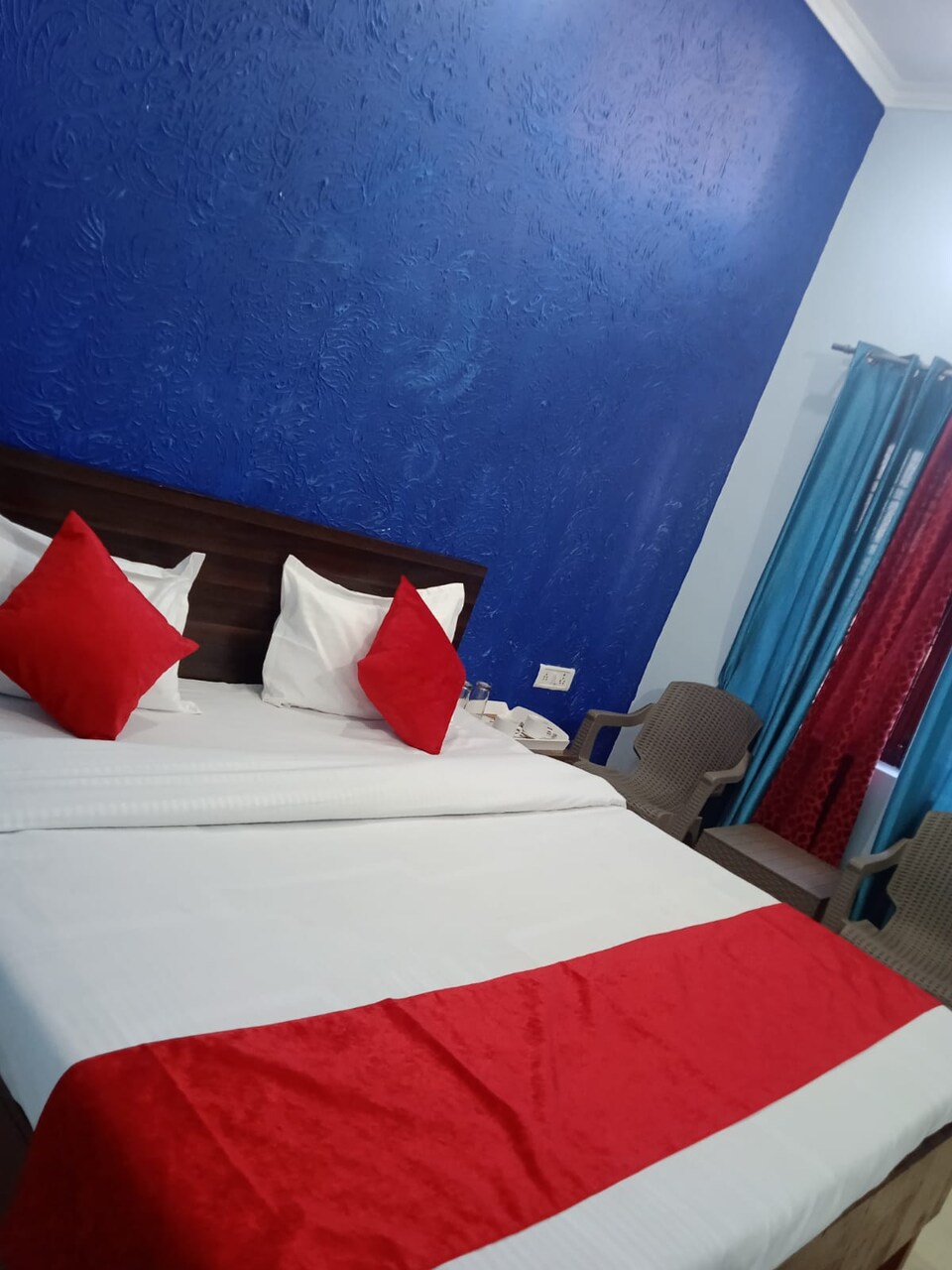 POP 80721K Usha Homestay, Rajpur Road Dehradun, Dehradun