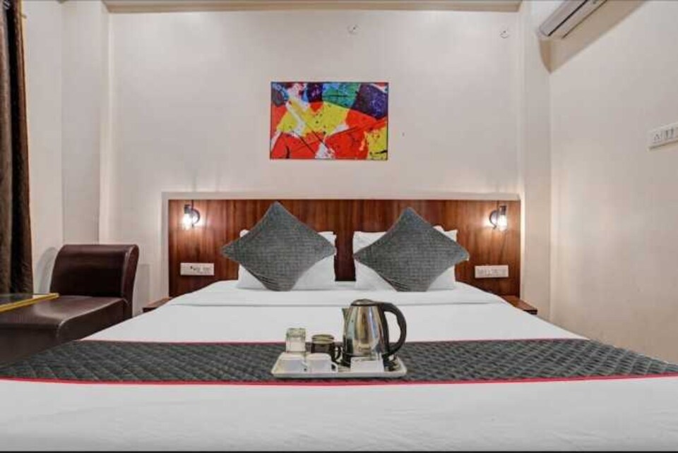 Collection O Hotel Shree Ram Regency, Hamidia Road Bhopal, Bhopal