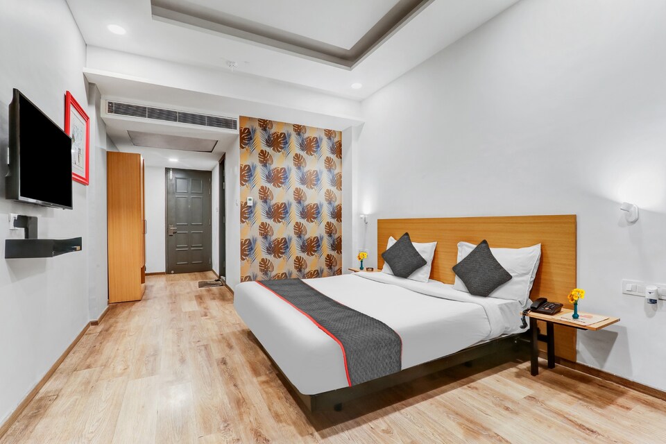 Collection O Hotel Landmark, Gomti Nagar Lucknow, Lucknow