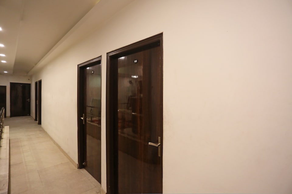 Live on GZB661, Indirapuram Ghaziabad, Ghaziabad