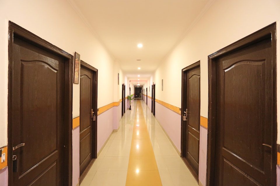 Hotel O Stay, Greater Noida, Noida