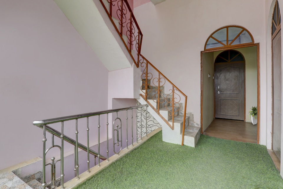 Hotel O Rajveer, SGPGI Lucknow, Lucknow