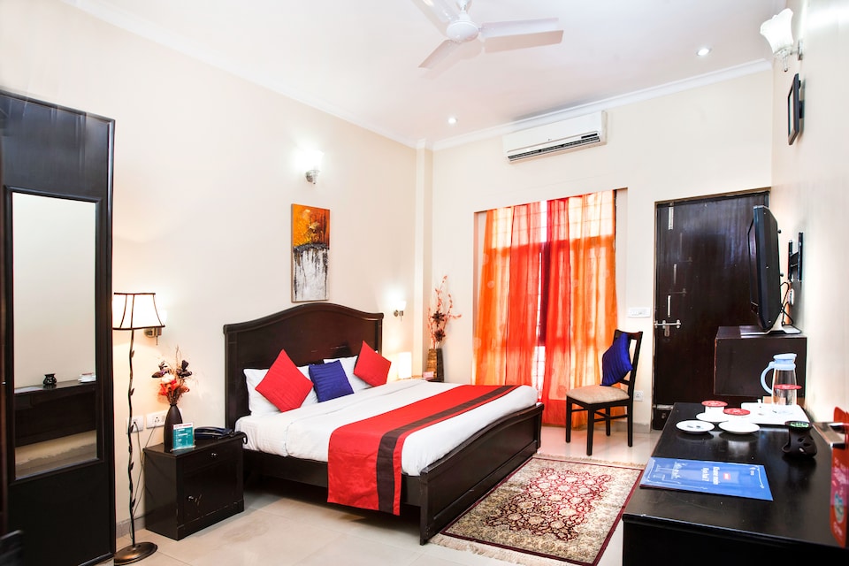 OYO Rooms 099 Sector 28, Huda 2, Gurgaon