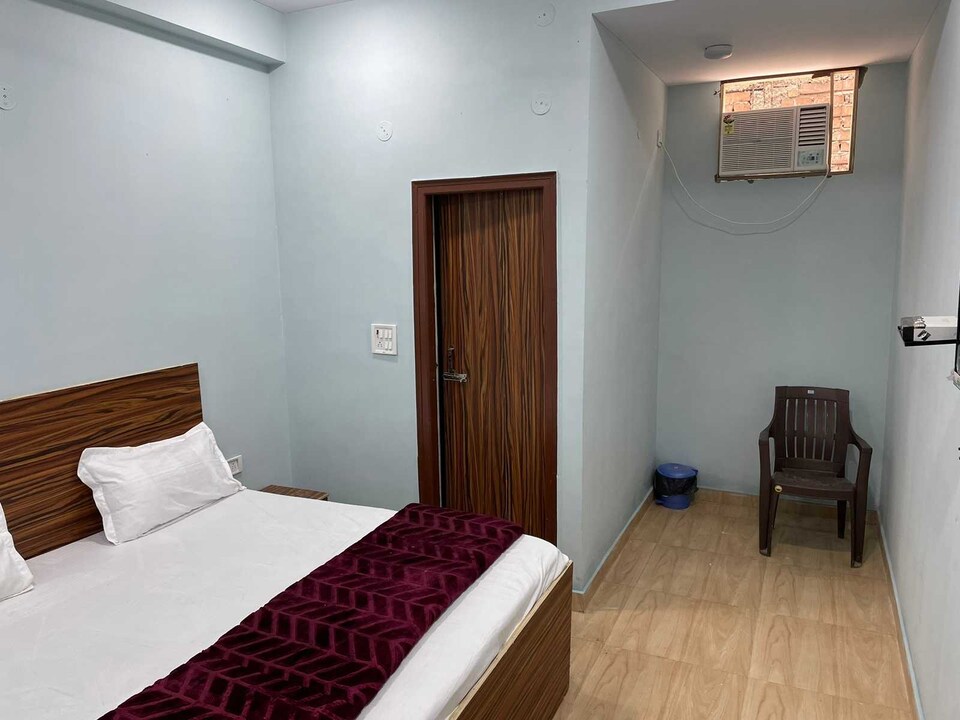 POP 80741H Surya Gold Guest House, Rohini Delhi, Delhi