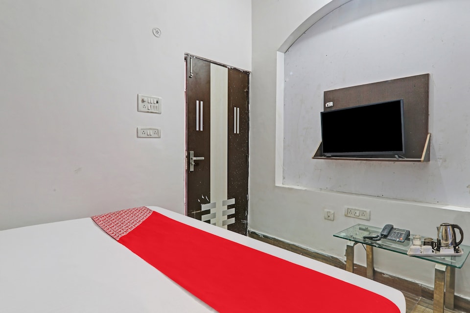 Hotel O APM INN, Gomti Nagar Lucknow, Lucknow