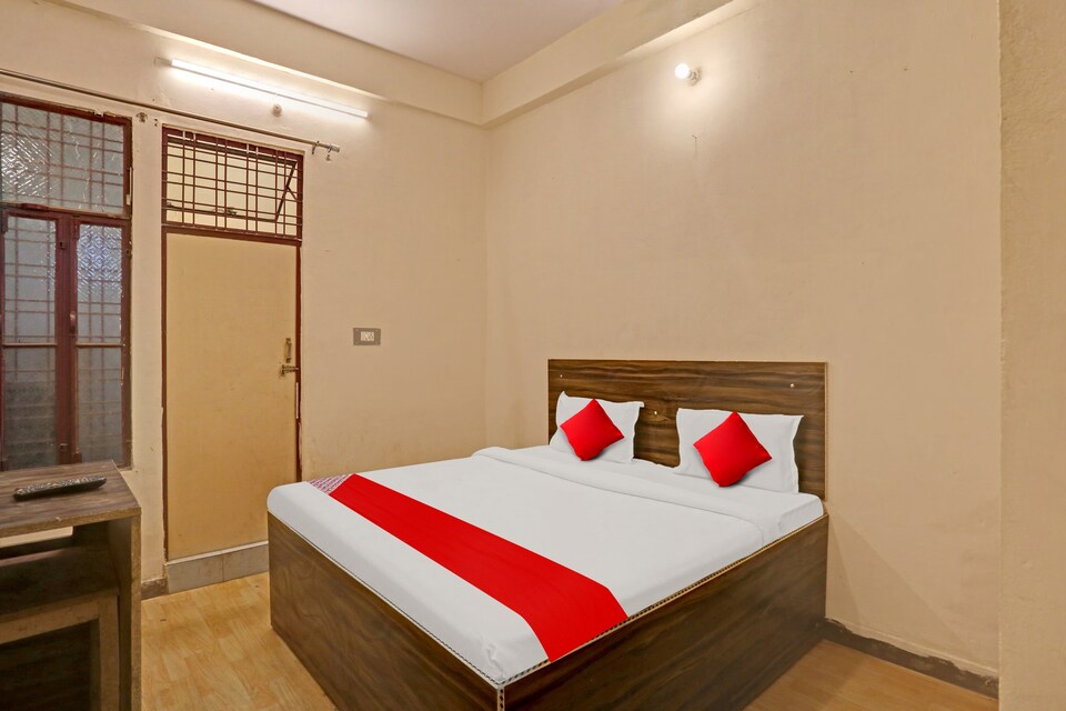 OYO Flagship 8100 Inn, Naini, Prayagraj
