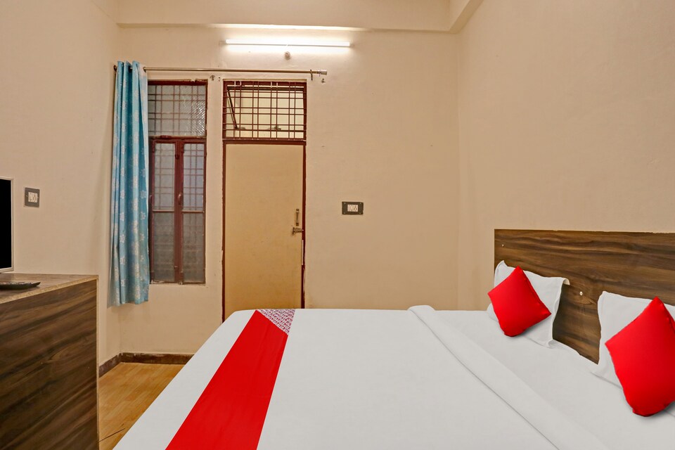 OYO Flagship 8100 Inn, Naini, Prayagraj